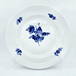 Bl� Blomst Flettet Middagstallerken nr. 10-8097. sortering 3