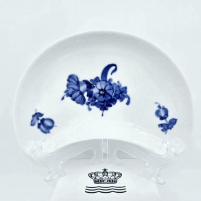 Bl� Blomst Flettet Halvm�ne Asiet nr. 8010. sortering 1  