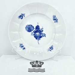 Bl� Blomst Kantet Frokosttallerken nr. 10-8550. sortering 3  