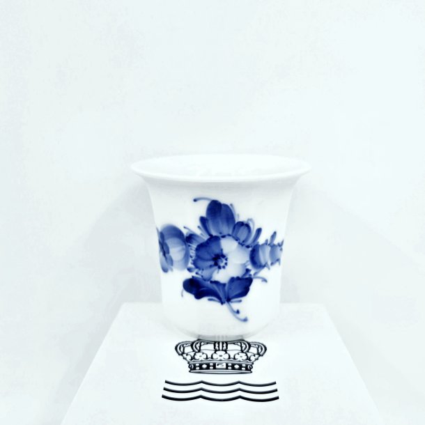 Bl� Blomst Kantet Vase nr. 10-8618. sortering 2 