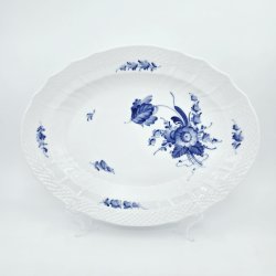 Bl Blomst Svejfet Ovalt Fad nr. 10-1555. sortering 2