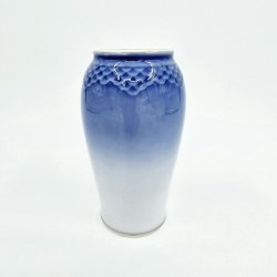 Bl Tone Vase nr. 678. Med Guldkant 1 sortering 