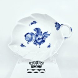 Bl� Blomst Flettet Blad Asiet nr. 10-8001. sortering 2 