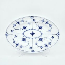 B &amp; G Musselmalet Ovalt Fad nr. 18. sortering 1  