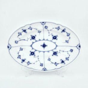 B & G Musselmalet Ovalt Fad nr. 18. sortering 1  