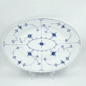 B & G Musselmalet Ovalt Fad nr. 15. sortering 2  