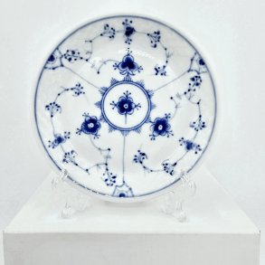 B & G Musselmalet Rund Asiet nr. 30. sortering 1  