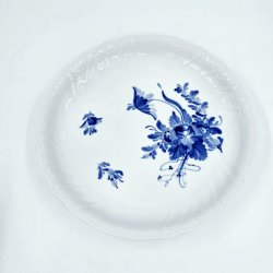 Bl� Blomst Svejfet Rundt Fad nr. 10-1691. sortering 1  