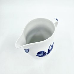 Bl Blomst Flettet Kande nr. 10-8227. sortering 2 