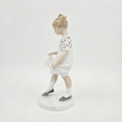 B &amp; G Figur Dansende Pige nr. 1794. Sortering 2 