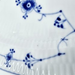 Musselmalet Riflet Ovalt fad nr. 1-345. sortering 1  