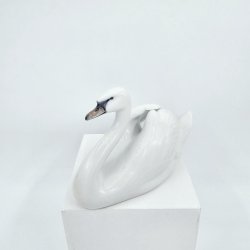 Royal Copenhagen Figur Svane nr. 755. sortering 1