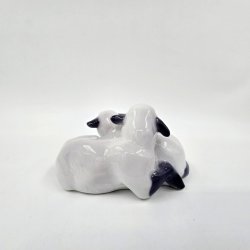 Royal Copenhagen Figur 2 Lam nr. 2769. sortering 1 