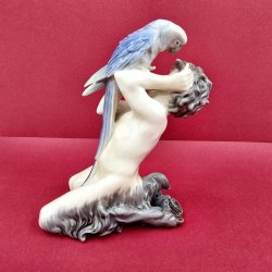 Royal Copenhagen Figur Faun Med Papegje nr. 752. sortering 1 