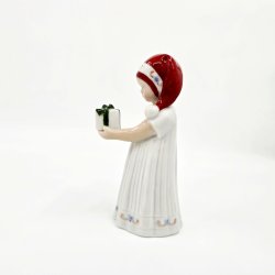 Royal Copenhagen Figur Pige Med Gave nr. 091. sortering 1 