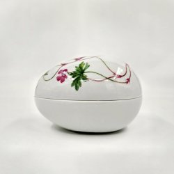 Royal Copenhagen Bonbonniere Geranium 2016. Sortering 1