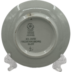 Royal Copenhagen Miniature Plate Frederiksborg Slot 42-2010 
