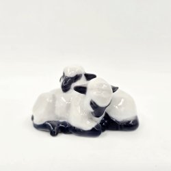 Royal Copenhagen Figur 2 Lam nr. 2769. sortering 1 