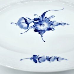 Bl Blomst Flettet Ovalt Fadnr. 10-8018. sortering 1 