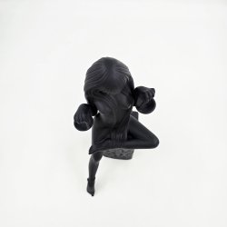 Royal Copenhagen Stjernetegnsfigur V�gten  