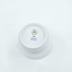 Royal Copenhagen Hvid H�jhankskop nr. 093. sortering 1 
