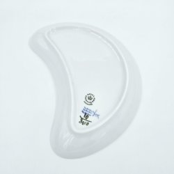 Bl� Blomst Flettet Halvm�ne Asiet nr. 8010. sortering 3  