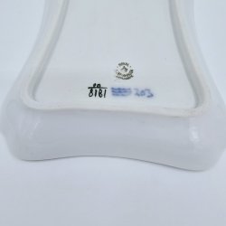 Bl Blomst Flettet Bakke nr. 10-8181. sortering 1 