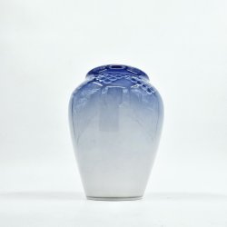 Bl Tone Vase nr. 681. Med Guldkant 1 sortering  