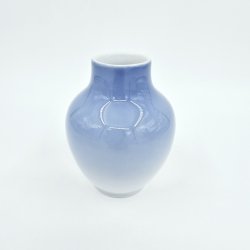 Royal Copenhagen Vase Med Brombrranke nr. 288-45-5. sortering 1 
