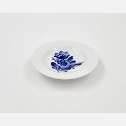 Bl Blomst Flettet Rund Asiet nr. 10-8180. sortering 1