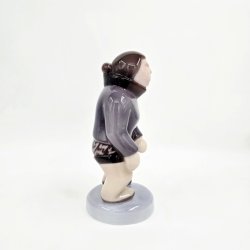 B &amp; G Figur Gr�nlandsk Kvinde nr. 2414. Sortering 1 