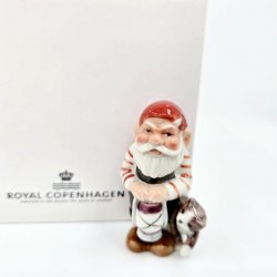 Royal Copenhagen Pixie Nisse Med Lygte &amp; Kat nr. 760. Sortering 1  