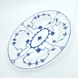 Musselmalet Riflet Ovalt Fad nr. 1-96. sortering 1 