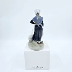 Royal Copenhagen Figur Gsepige nr. 528. sortering 1  