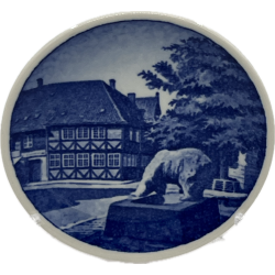 Royal Copenhagen Miniature Plate Czarens Nykbing 59-2010 