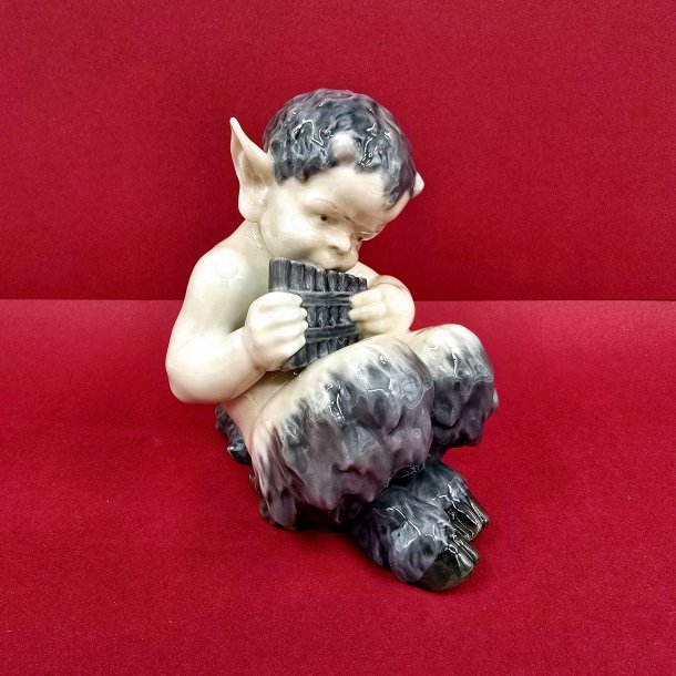 Royal Copenhagen Figur Faun Med Panfljte nr.1736. sortering 1 