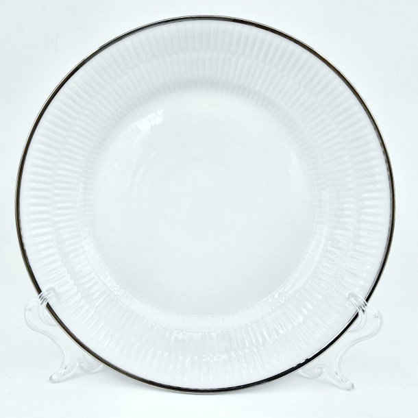Royal Copenhagen Hvid Riflet Platin Frokosttallerken nr. 622. sortering 2  