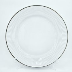 Royal Copenhagen Hvid Riflet Platin Middagstallerken nr. 627. sortering 1  