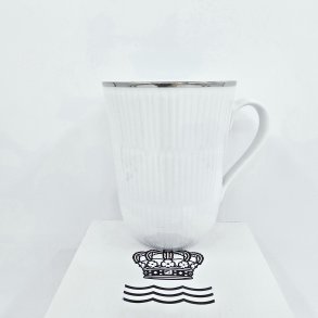 Royal Copenhagen Hvid Riflet Platin Krus nr. 497. sortering 1  