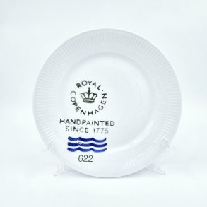 Royal Copenhagen Hvid riflet Signatur Frokosttallerken nr. 622. sortering 1 