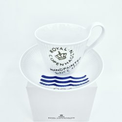 Royal Copenhagen Hvid Riflet Signatur hjhankskop &amp; underkop nr. 093 / 094. sortering 1