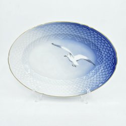 M�gestel Ovalt Fad nr. 18 Med Guldkant 1 sortering 