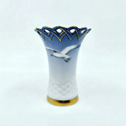 Mgestel Violvase Med Blondekant nr. 171 Med Guldkant. 1 sortering  