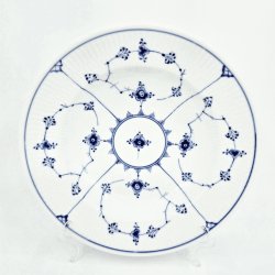 Musselmalet Riflet Dyb Tallerken nr. 1-326. sortering 2 Hotelporceln  