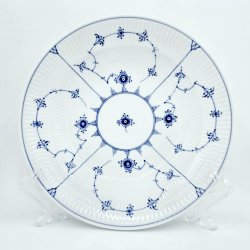 Musselmalet Riflet Dyb Tallerken nr. 607. sortering 2  