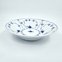 Musselmalet Riflet Dyb Tallerken nr. 608. sortering 2 