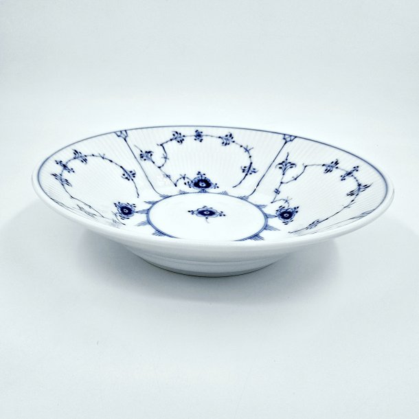 Musselmalet Riflet Dyb Tallerken nr. 608. sortering 2 