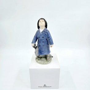Royal Copenhagen Figur Dreng Med Paraply nr. 3556. sortering 1  