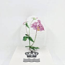 Royal Copenhagen Bonbonniere Akeleje 2016. Sortering 1 