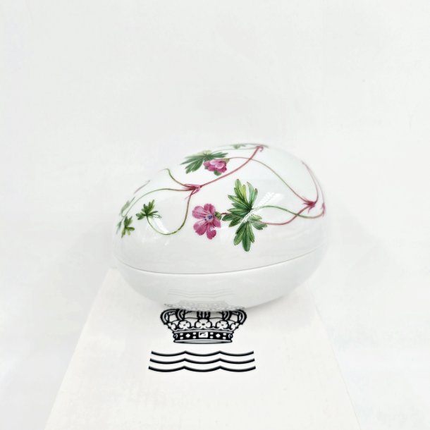 Royal Copenhagen Bonbonniere Geranium 2016. Sortering 1